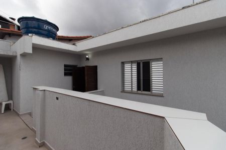 Casa à venda com 298m², 5 quartos e 2 vagas Casa à venda com 298m², 5 quartos e 2 vagasVaranda