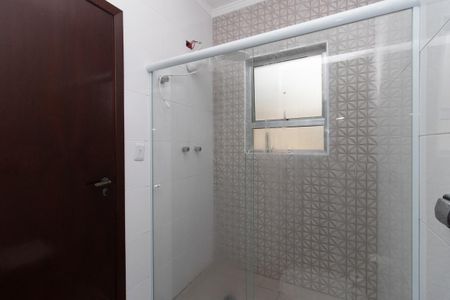 Casa à venda com 298m², 5 quartos e 2 vagas Casa à venda com 298m², 5 quartos e 2 vagasBanheiro da Suíte 2
