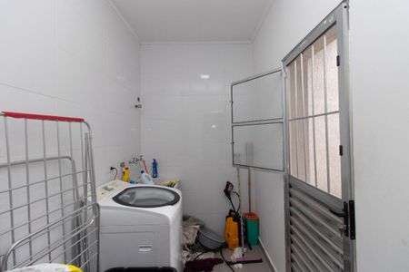 Casa à venda com 298m², 5 quartos e 2 vagas Casa à venda com 298m², 5 quartos e 2 vagasÁrea de Serviço