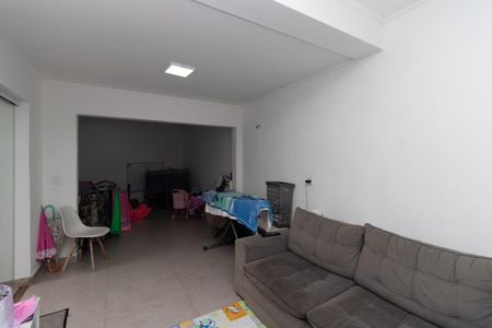 Casa à venda com 298m², 5 quartos e 2 vagas Casa à venda com 298m², 5 quartos e 2 vagasSala 2