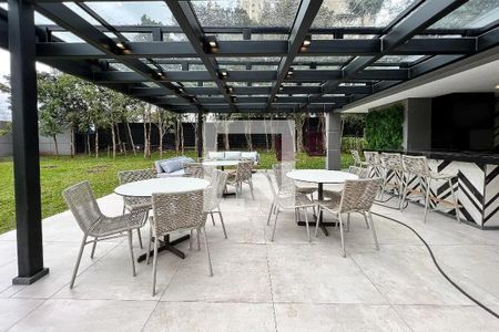 Apartamento à venda com 115m², 3 quartos e 2 vagas Apartamento à venda com 115m², 3 quartos e 2 vagasÁrea comum - Churrasqueira