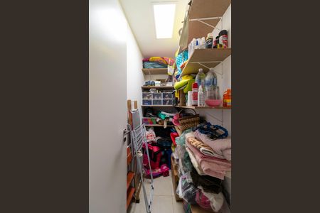 Apartamento à venda com 115m², 3 quartos e 2 vagas Apartamento à venda com 115m², 3 quartos e 2 vagasDespensa
