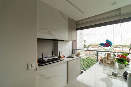 Apartamento à venda com 115m², 3 quartos e 2 vagas Apartamento à venda com 115m², 3 quartos e 2 vagasVaranda