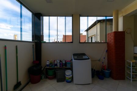 Casa à venda com 250m², 3 quartos e 6 vagasÁrea de Serviço