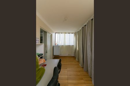 Casa à venda com 250m², 3 quartos e 6 vagasVaranda do Quarto 1