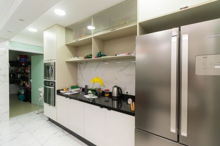 Casa à venda com 250m², 3 quartos e 6 vagasCozinha