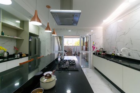 Casa à venda com 250m², 3 quartos e 6 vagasCozinha