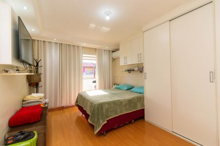 Casa à venda com 250m², 3 quartos e 6 vagasQuarto 1