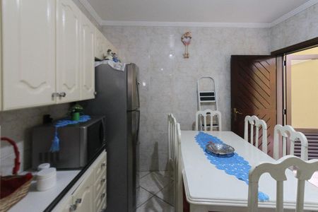 Casa à venda com 534m², 4 quartos e 10 vagas Casa à venda com 534m², 4 quartos e 10 vagasEdícula - Cozinha