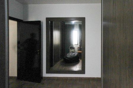 Casa à venda com 534m², 4 quartos e 10 vagas Casa à venda com 534m², 4 quartos e 10 vagasCloset da Suíte