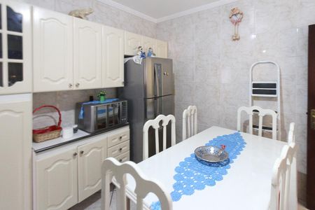 Casa à venda com 534m², 4 quartos e 10 vagas Casa à venda com 534m², 4 quartos e 10 vagasEdícula - Cozinha