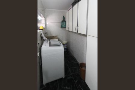 Casa à venda com 534m², 4 quartos e 10 vagas Casa à venda com 534m², 4 quartos e 10 vagasÁrea de serviço