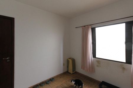 Casa à venda com 534m², 4 quartos e 10 vagas Casa à venda com 534m², 4 quartos e 10 vagasQuarto 2