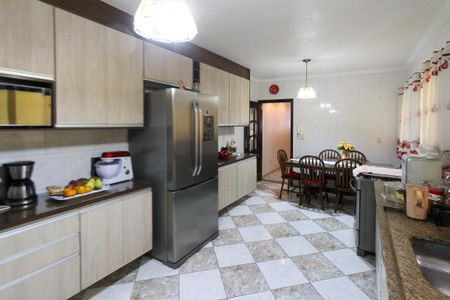 Casa à venda com 534m², 4 quartos e 10 vagas Casa à venda com 534m², 4 quartos e 10 vagasCozinha