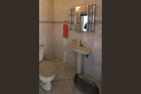 Casa à venda com 534m², 4 quartos e 10 vagas Casa à venda com 534m², 4 quartos e 10 vagasGaragem - Banheiro