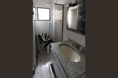 Casa à venda com 534m², 4 quartos e 10 vagas Casa à venda com 534m², 4 quartos e 10 vagasEdícula - Banheiro 1