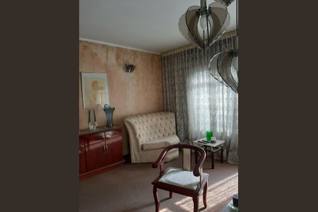 Casa à venda com 294m², 3 quartos e 4 vagas