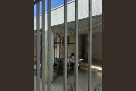 Casa à venda com 294m², 3 quartos e 4 vagas