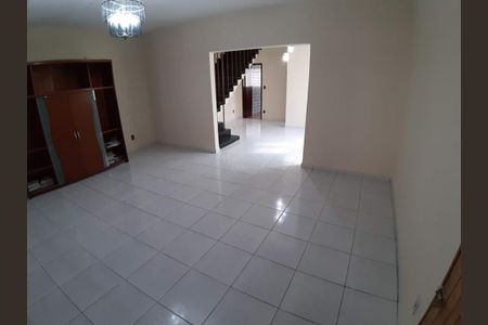 Casa à venda com 280m², 3 quartos e 4 vagasVILA GOMES 39