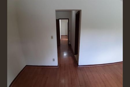 Casa à venda com 280m², 3 quartos e 4 vagasVILA GOMES 13