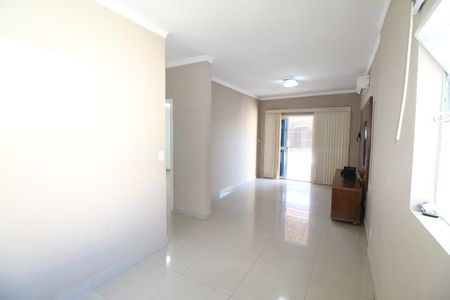 Casa para alugar com 320m², 3 quartos e 5 vagasSala