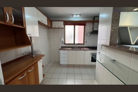 Apartamento à venda com 115m², 3 quartos e 2 vagasCozinha