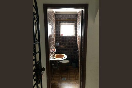 Casa à venda com 164m², 2 quartos e 5 vagas