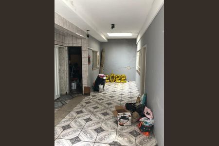 Casa à venda com 164m², 2 quartos e 5 vagas