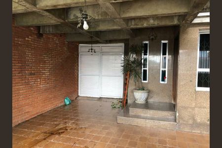 Casa à venda com 164m², 2 quartos e 5 vagas