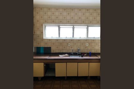 Casa à venda com 164m², 2 quartos e 5 vagas