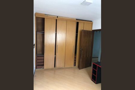 Casa à venda com 164m², 2 quartos e 5 vagas