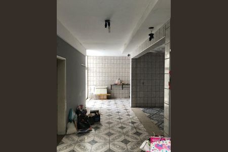 Casa à venda com 164m², 2 quartos e 5 vagas