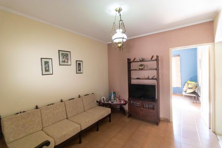 Casa à venda com 243m², 2 quartos e 4 vagas Casa à venda com 243m², 2 quartos e 4 vagasCasa 1 - Sala