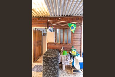 Casa à venda com 243m², 2 quartos e 4 vagas Casa à venda com 243m², 2 quartos e 4 vagasCasa 2 - Área de serviço