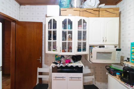 Casa à venda com 243m², 2 quartos e 4 vagas Casa à venda com 243m², 2 quartos e 4 vagasCasa 2 - Cozinha