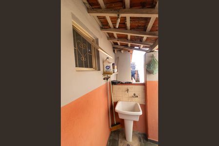 Casa à venda com 243m², 2 quartos e 4 vagas Casa à venda com 243m², 2 quartos e 4 vagasCasa 1 - Área de serviço