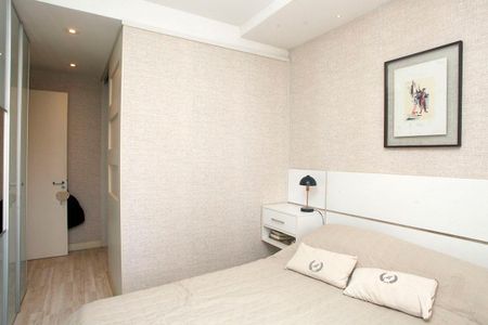 Apartamento à venda com 70m², 1 quarto e 1 vagaSuíte