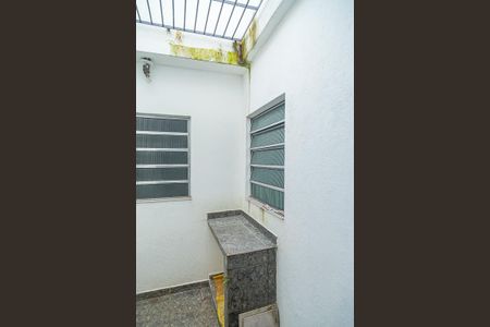 Casa à venda com 120m², 2 quartos e 2 vagasQuintal