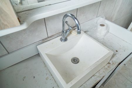 Casa à venda com 120m², 2 quartos e 2 vagasBanheiro - Pia