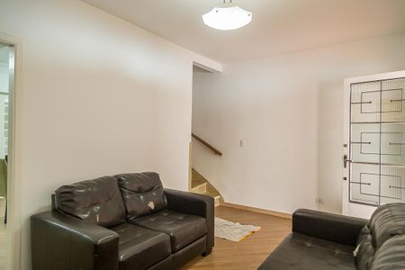 Casa à venda com 120m², 2 quartos e 2 vagasSala