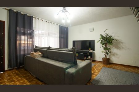 Casa à venda com 120m², 3 quartos e 2 vagasSala