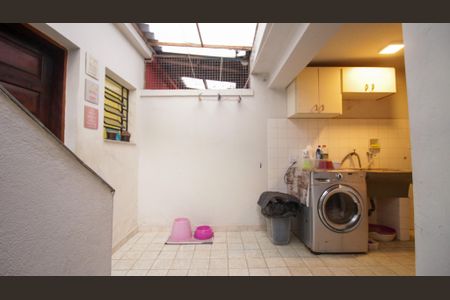 Casa à venda com 120m², 3 quartos e 2 vagasÁrea de Serviço