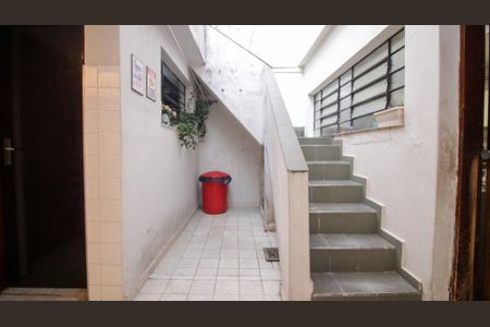 Casa à venda com 120m², 3 quartos e 2 vagasCorredor