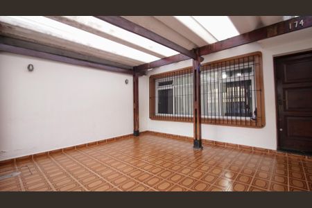 Casa à venda com 120m², 3 quartos e 2 vagasGaragem