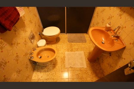 Casa à venda com 120m², 3 quartos e 2 vagasBanheiro