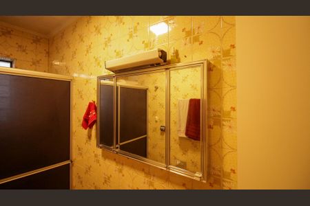 Casa à venda com 120m², 3 quartos e 2 vagasBanheiro