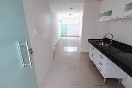 Apartamento para alugar com 81m², 2 quartos e 1 vagaCozinha