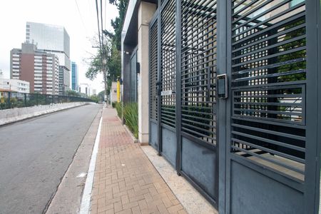 Apartamento para alugar com 43m², 1 quarto e 1 vaga Apartamento para alugar com 43m², 1 quarto e 1 vagaFachada