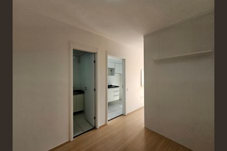 Studio à venda com 28m², 1 quarto e sem vaga Studio à venda com 28m², 1 quarto e sem vagaSala