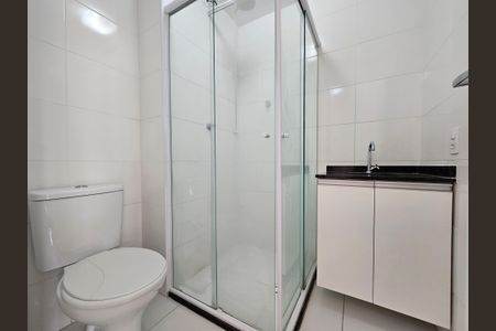 Studio à venda com 28m², 1 quarto e sem vaga Studio à venda com 28m², 1 quarto e sem vagaBanheiro
